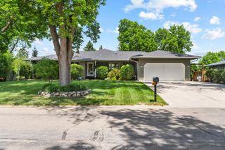 1904 16th Street NW, Faribault, MN 55021