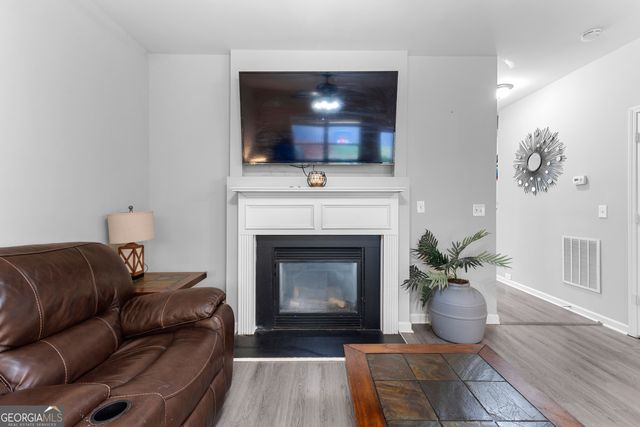 12 Seville Court, Newnan, GA 30263