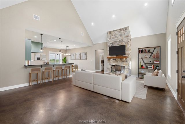 6951 Watermelon Road, Somerville, TX 77879