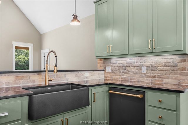 6951 Watermelon Road, Somerville, TX 77879