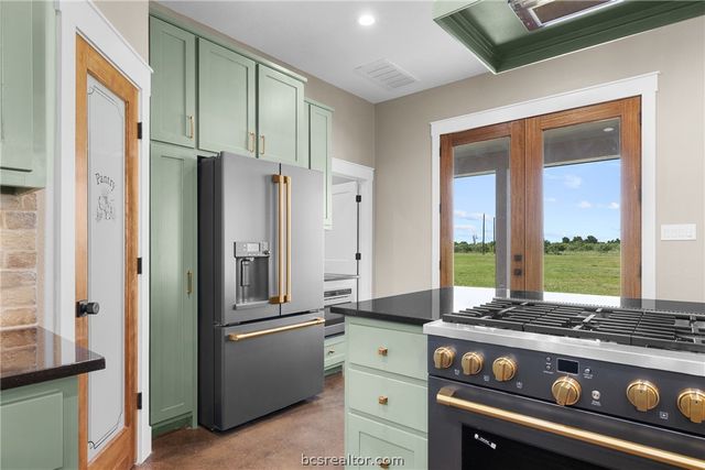 6951 Watermelon Road, Somerville, TX 77879