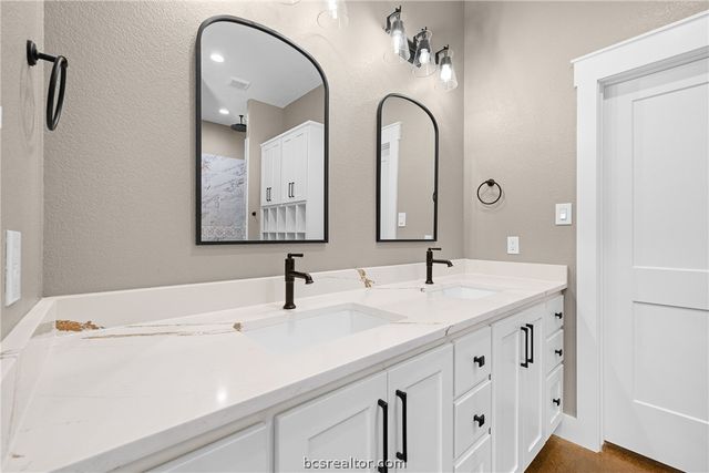 6951 Watermelon Road, Somerville, TX 77879