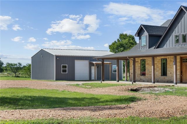 6951 Watermelon Road, Somerville, TX 77879