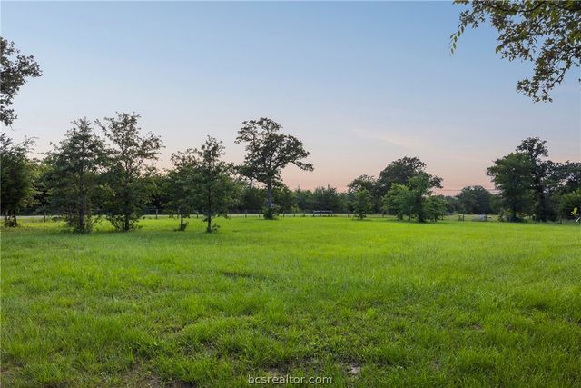 6951 Watermelon Road, Somerville, TX 77879