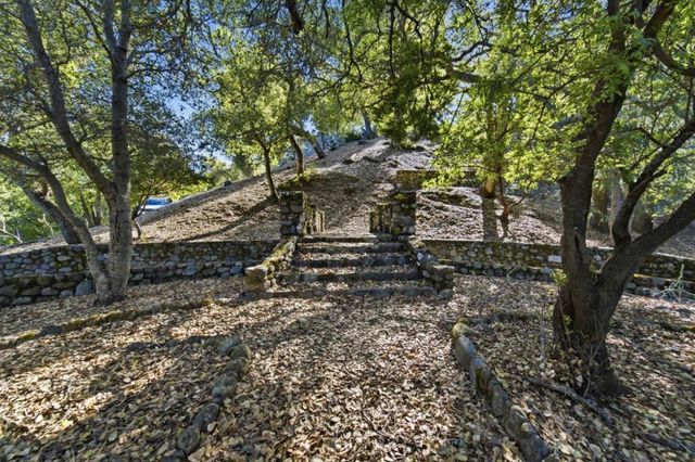 15400 Madrone Hill Road, Saratoga, CA 95070