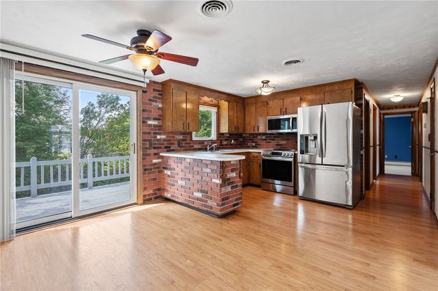 8 Benelli Street, Woonsocket, RI 02895