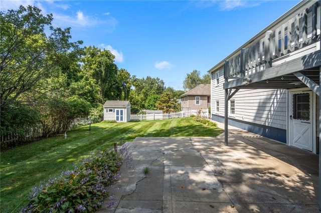 8 Benelli Street, Woonsocket, RI 02895
