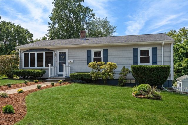 8 Benelli Street, Woonsocket, RI 02895