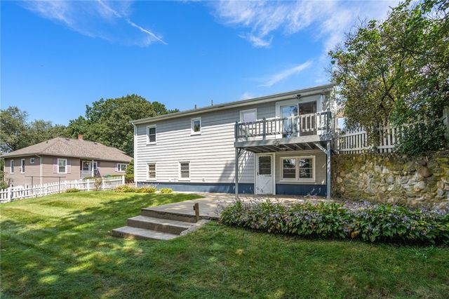 8 Benelli Street, Woonsocket, RI 02895