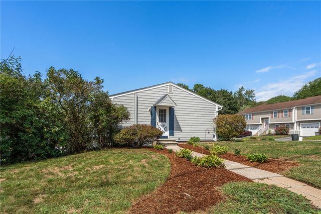 8 Benelli Street, Woonsocket, RI 02895