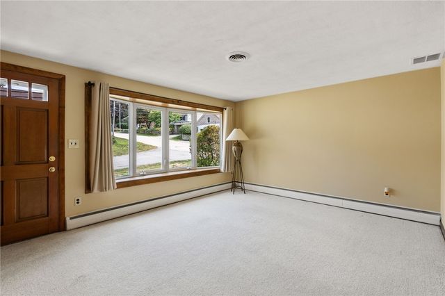 8 Benelli Street, Woonsocket, RI 02895