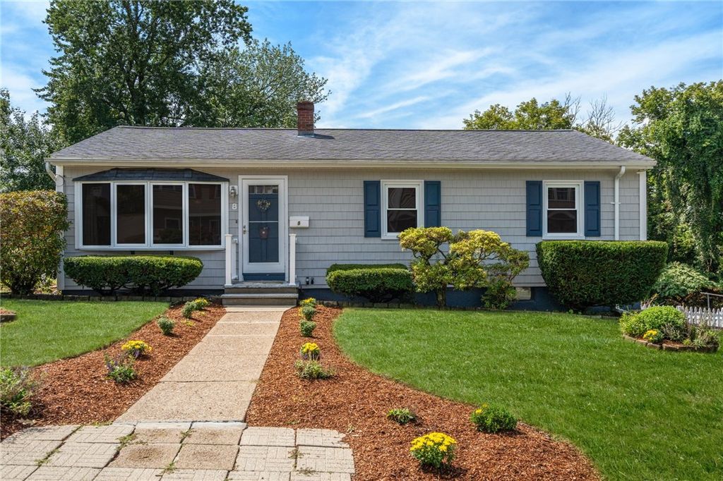 8 Benelli Street, Woonsocket, RI 02895