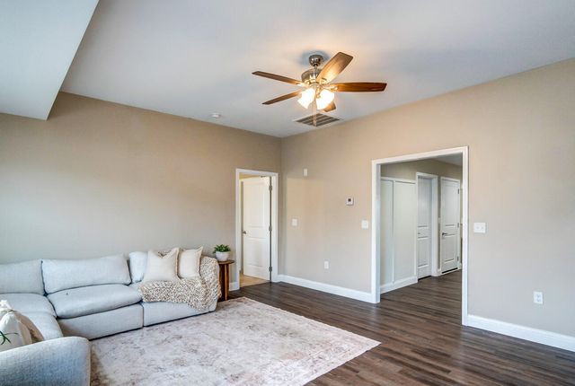 549 Sapphire Drive, Berea, KY 40403