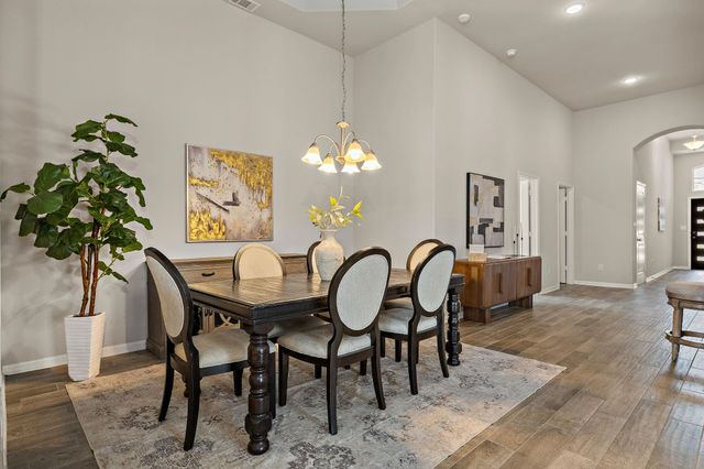 503 Hendelson LN, Hutto, TX 78634