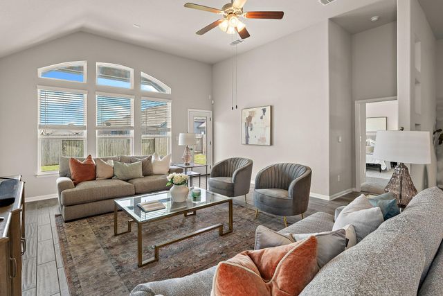 503 Hendelson LN, Hutto, TX 78634