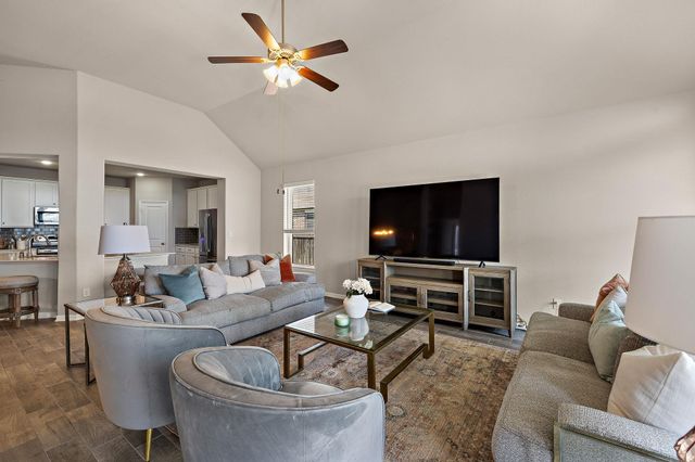 503 Hendelson LN, Hutto, TX 78634