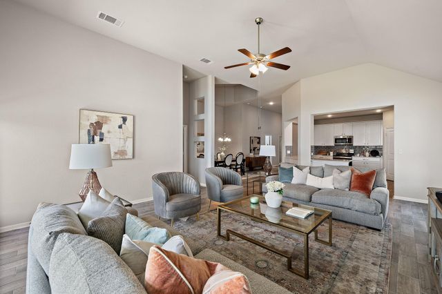 503 Hendelson LN, Hutto, TX 78634