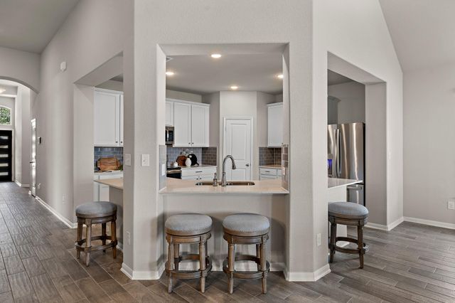 503 Hendelson LN, Hutto, TX 78634