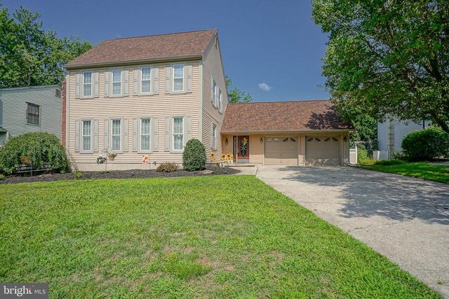 11 OAK ST, Blackwood, NJ 08012