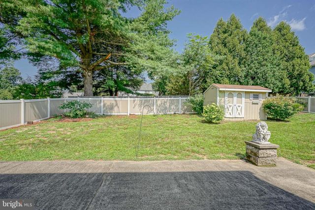 11 OAK ST, Blackwood, NJ 08012