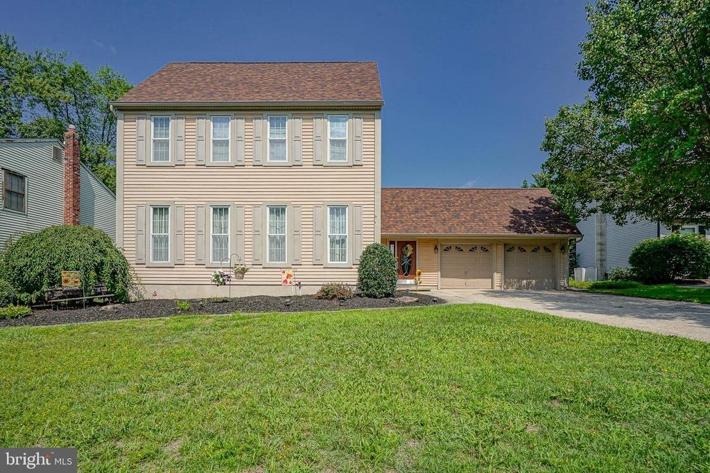 11 OAK ST, Blackwood, NJ 08012