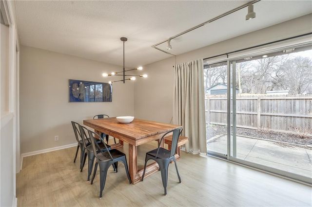 8718 METCALF Avenue 102, Overland Park, KS 66212