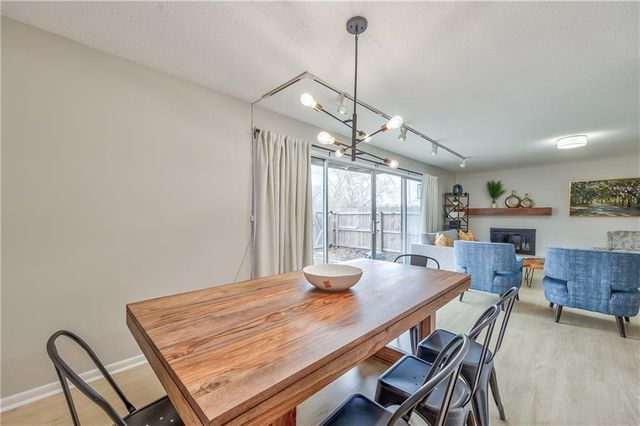 8718 METCALF Avenue 102, Overland Park, KS 66212