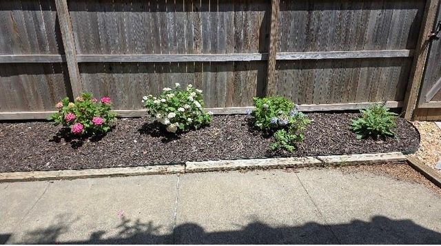 8718 METCALF Avenue 102, Overland Park, KS 66212