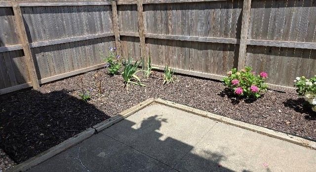 8718 METCALF Avenue 102, Overland Park, KS 66212