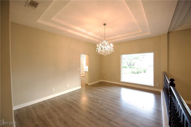 2111 Loro Court, Las Vegas, NV 89117