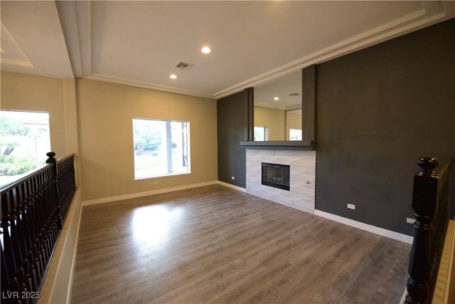 2111 Loro Court, Las Vegas, NV 89117