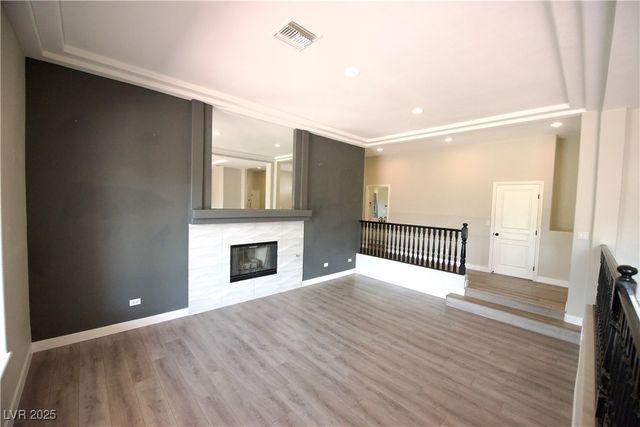 2111 Loro Court, Las Vegas, NV 89117