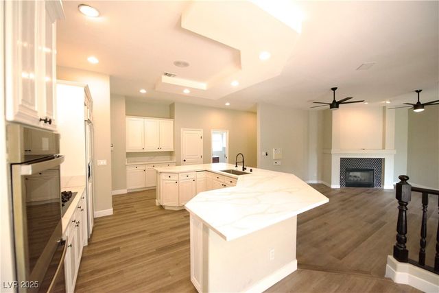 2111 Loro Court, Las Vegas, NV 89117