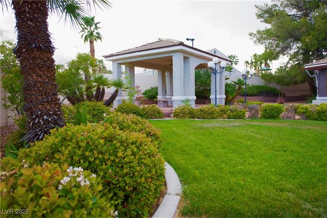 2111 Loro Court, Las Vegas, NV 89117