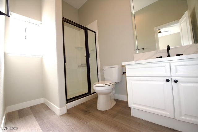 2111 Loro Court, Las Vegas, NV 89117