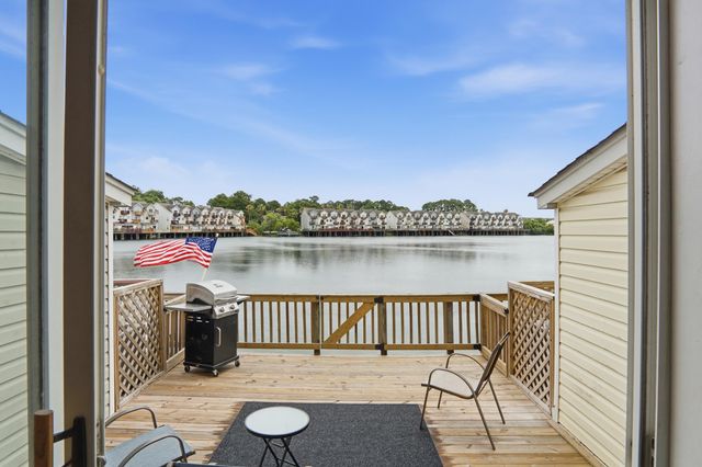 4751 Arco Lane, North Charleston, SC 29418
