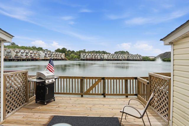 4751 Arco Lane, North Charleston, SC 29418