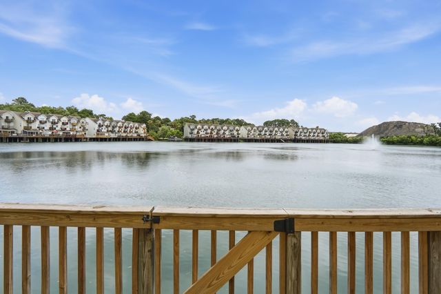 4751 Arco Lane, North Charleston, SC 29418