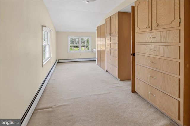 159 BULL RUN RD, Pennington, NJ 08534