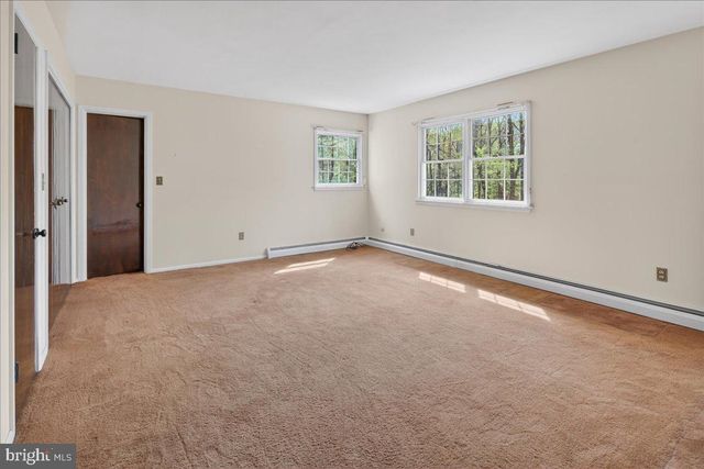 159 BULL RUN RD, Pennington, NJ 08534