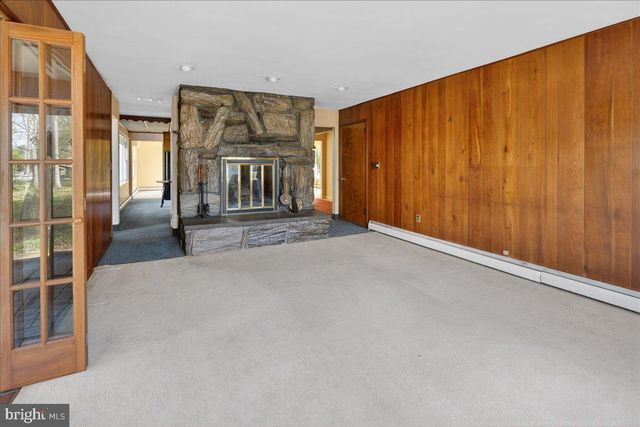 159 BULL RUN RD, Pennington, NJ 08534