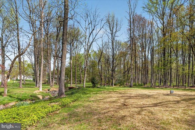 159 BULL RUN RD, Pennington, NJ 08534