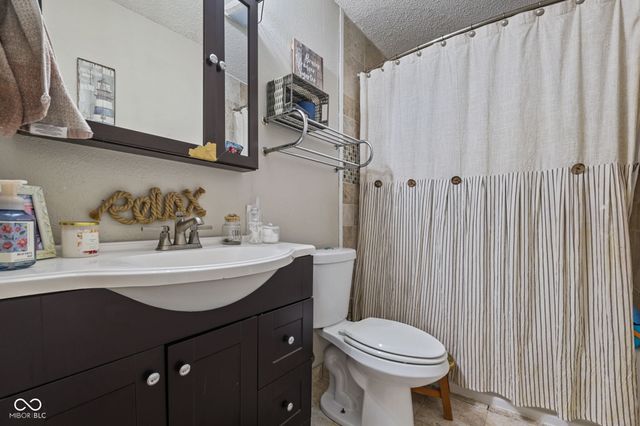 5537 Yeager Court, Indianapolis, IN 46237