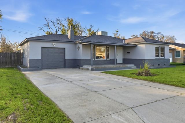217 Gregory Ln, Modesto, CA 95354