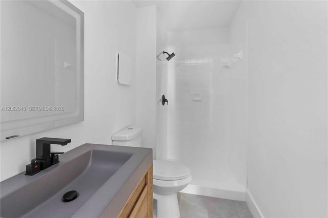 14213 SW 94th Cir Ln 104-8, Miami, FL 33186