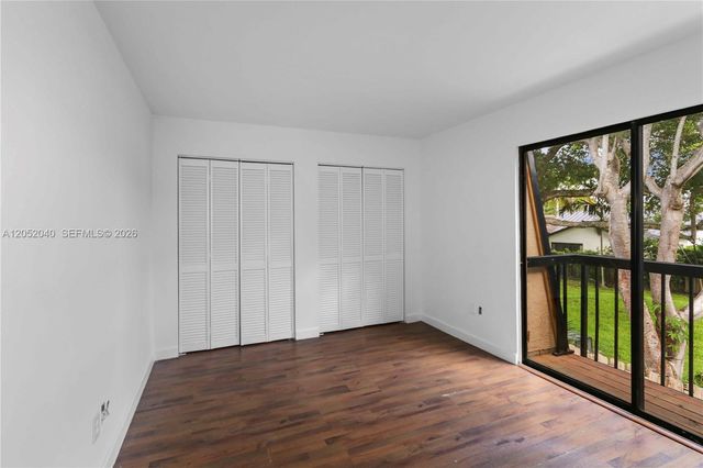 14213 SW 94th Cir Ln 104-8, Miami, FL 33186