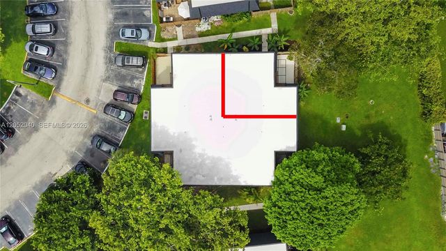 14213 SW 94th Cir Ln 104-8, Miami, FL 33186