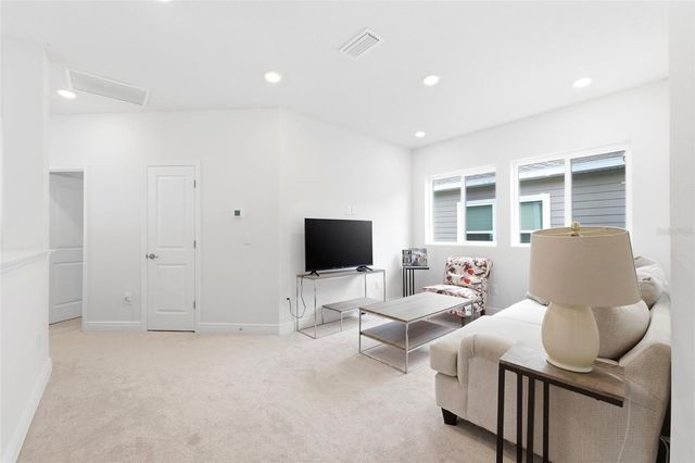 28905 ORANGE BERRY DRIVE, Wesley Chapel, FL 33543