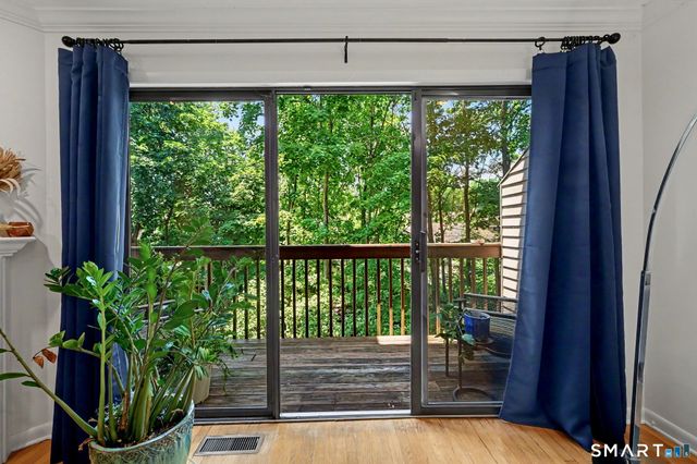 2435 Bedford Street 17B, Stamford, CT 06905