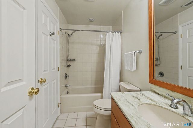 2435 Bedford Street 17B, Stamford, CT 06905